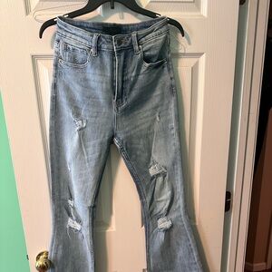 Flare Leg distressed Risen jeans